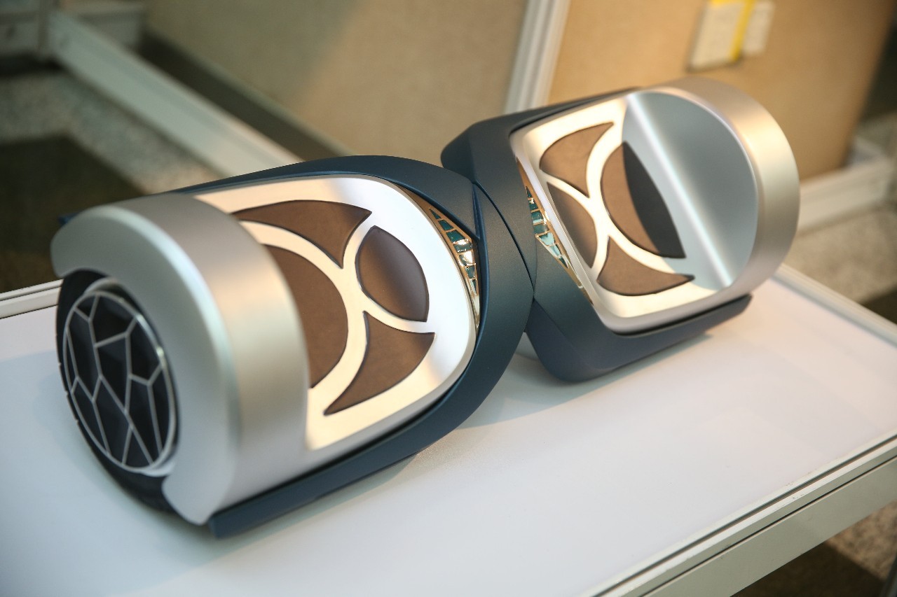 第二屆“匯創(chuàng)青春”上海大學(xué)生文化創(chuàng)意作品展示活動產(chǎn)品設(shè)計類專場開幕，電腦圖文設(shè)計展現(xiàn)未來創(chuàng)意力量